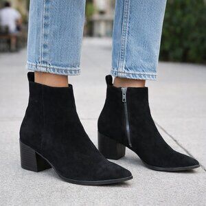 Saks Fifth Avenue Women Sz 8 Black Suede Pointed Toe Heeled Ankle Booties